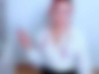 Live cam show with Renesmie - Body Massage on Cam Slut