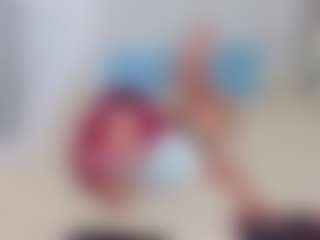 Renesmie's Live Sex Cam Show