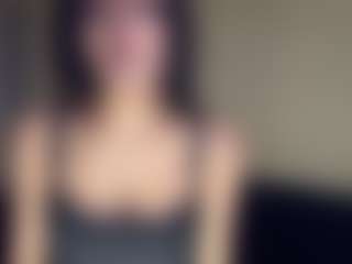 Live cam show with Deanna - New Brown Eyes on galaxygirlnitro.com