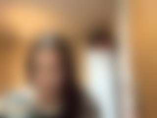 Live cam show with Kira - Amateur on Uber Horny