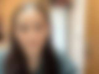Kira's Live Sex Cam Show
