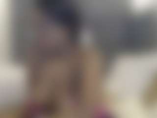 Live cam show with DannaBuccelli - Brown Hair MILF on Streamer API