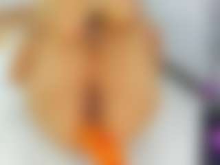 KarlaSanz's Live Sex Cam Show