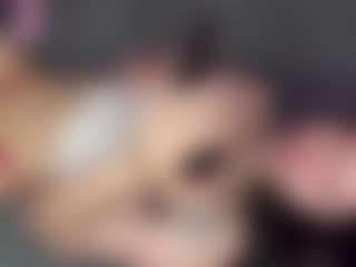 Live cam show with ShakitaRanft - Hairy Pussy on StripNow
