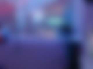 Live cam show with Dolllface - Petite on live18s.com