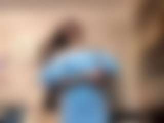 Live cam show with AraWyett - Twerk on fapnchat