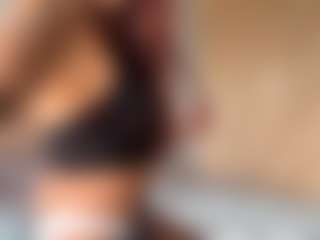 Live cam show with HoaStarratt - New BBW on Mixed Magazine Live