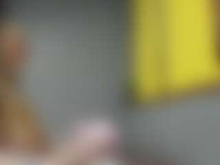 Live cam show with PassioneBevy - Blonde Hair Petite on Camsoda