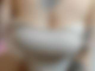 PassioneBevy's Live Sex Cam Show
