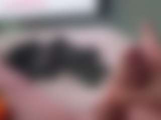 marriedwithbenafits's Live Sex Cam Show