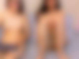 Live cam show with SkyandLia - Cum on x69.live