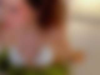 Live cam show with Amelya-Wood - Cowgirl on Stripli.com