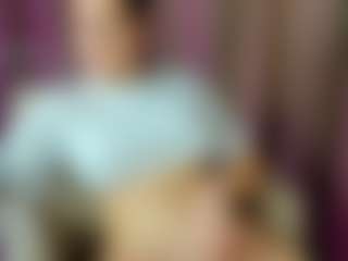 Live cam show with Amelya-Wood - Body Massage on Camsoda