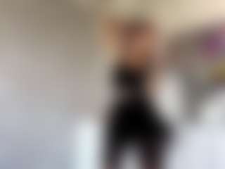 Live cam show with Milana - Camel Toe on Gym Cam Girls