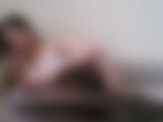 Live cam show with Cleo - Spin on live.xbliss.ai