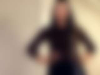 Mia's Live Sex Cam Show