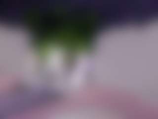 Live cam show with ElizaMayers - Blue Eyes on Soda Cam