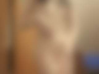 Mia's Live Sex Cam Show