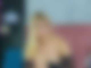 Live-camshow met Mari-Luna - Double Penetration op Camsoda