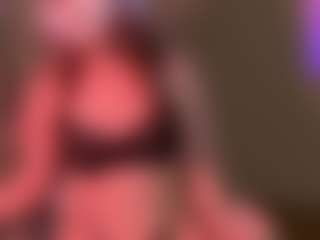 Live cam show with liliqilli - New Small Tits on Camversity