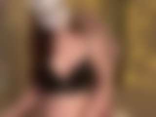 Show live cam dengan liliqilli - Blue Eyes Brown Hair di Camsoda