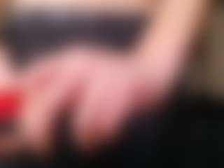 suetauapizda's Live Sex Cam Show