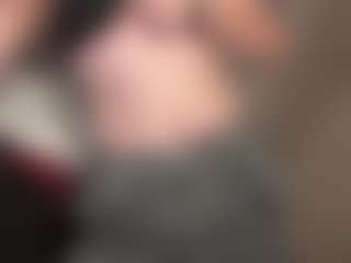 Live cam show with AustinReza - Brown Hair on Stripli.com