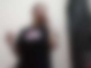 Live-Cam-Show mit AwildaHuberman - Ass Clapping auf Camsoda