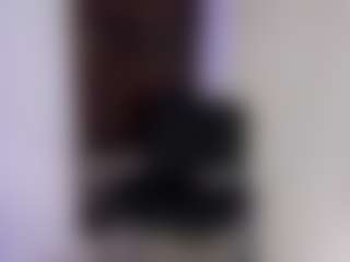 Chirshot21's Live Sex Cam Show