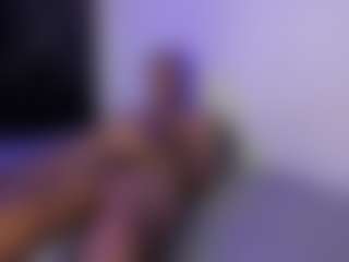Chirshot21's Live Sex Cam Show