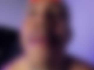 Chirshot21's Live Sex Cam Show