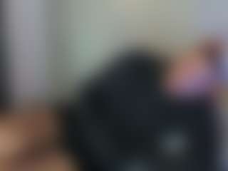Chirshot21's Live Sex Cam Show