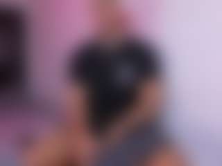 Chirshot21's Live Sex Cam Show