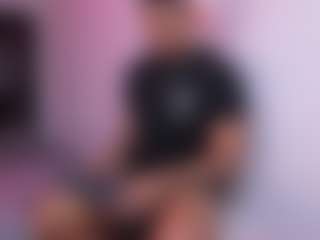 Chirshot21's Live Sex Cam Show
