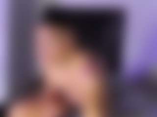 Chirshot21's Live Sex Cam Show