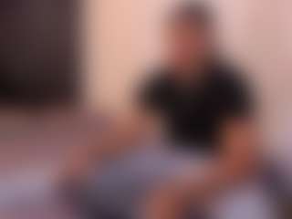 Live cam show with Chirshot21 - Tease on Camsoda