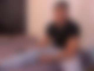 Chirshot21's Live Sex Cam Show