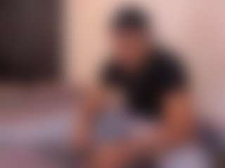 Chirshot21's Live Sex Cam Show