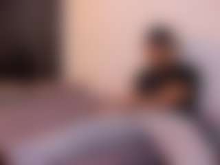 Chirshot21's Live Sex Cam Show