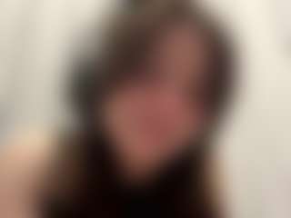 LinneaKjos's Live Sex Cam Show