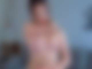 Live cam show with LoreanCantakis - Facial Piercings on Pornisteam.com