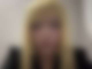 Live cam show with Aimi - Solo on AdultVida.com