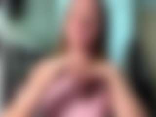 Live cam show with Holly - Cute on https://playwithruby.com