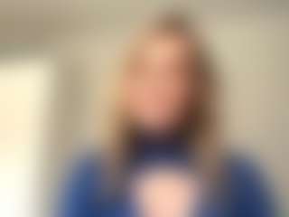 Live cam show with MerriRiesgraf - Blue Eyes on Soda Cam