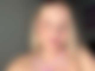 MerriRiesgraf's Live Sex Cam Show