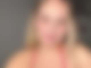 Live cam show with MerriRiesgraf - Blue Eyes on camwithhim.com