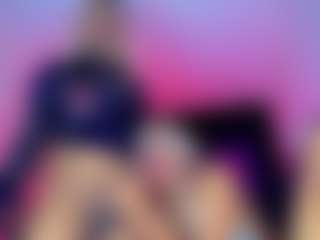 ChloeMackensyy's Live Sex Cam Show