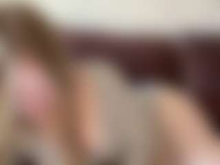 Live cam show with GenevaHoen - Squirt Blonde Hair on Gym Cam Girls