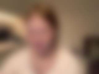 Live cam show with GenevaHoen - Red Hair Young Adult on Camsoda