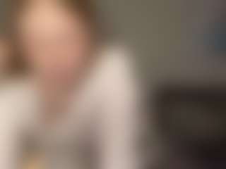 Live cam show with GenevaHoen - Nipple Piercings on xxxlivecams.org